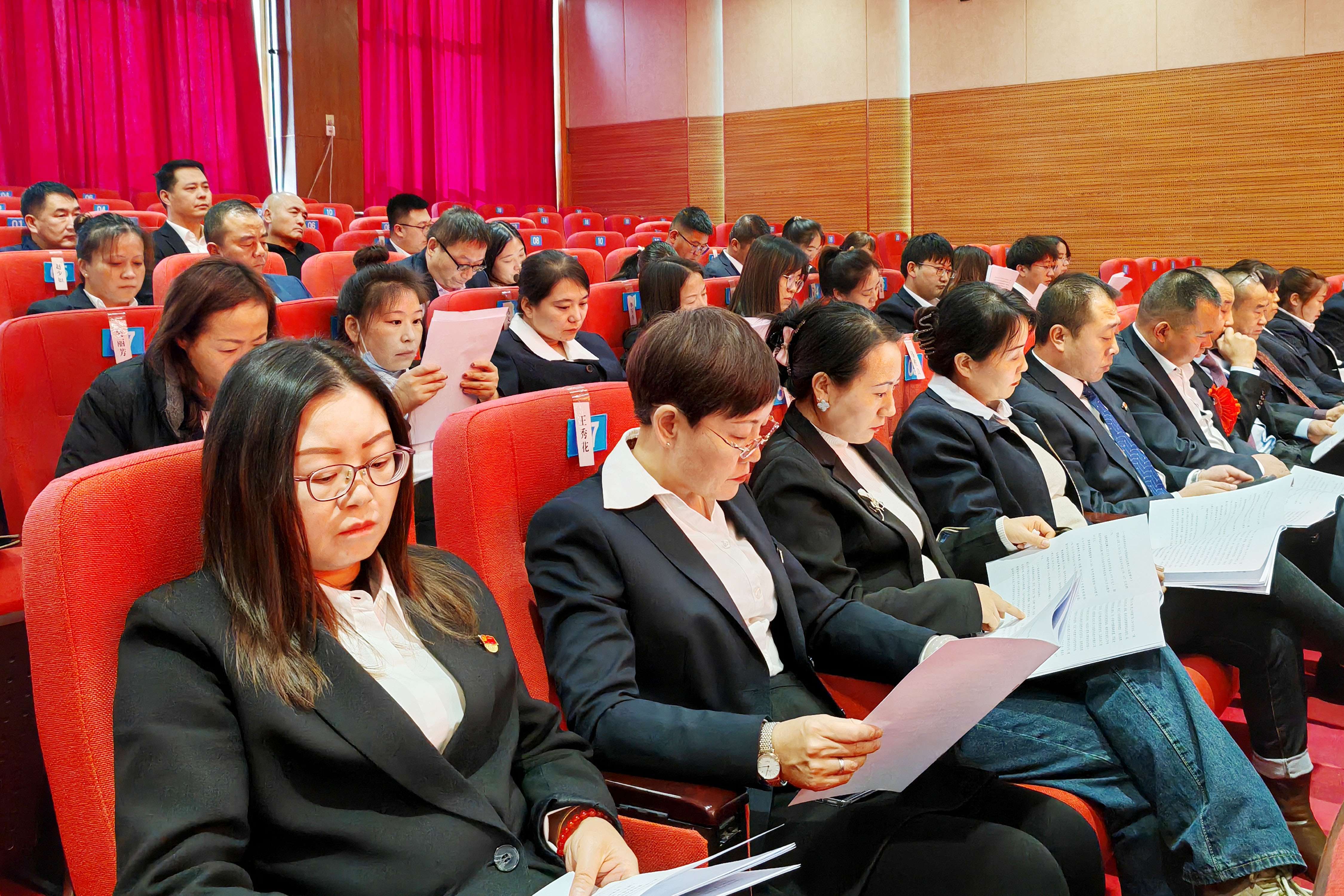 職工代表2.jpg